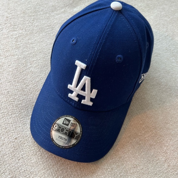 Aritzia Accessories - BNWT LA Dodgers Ballcap Hat